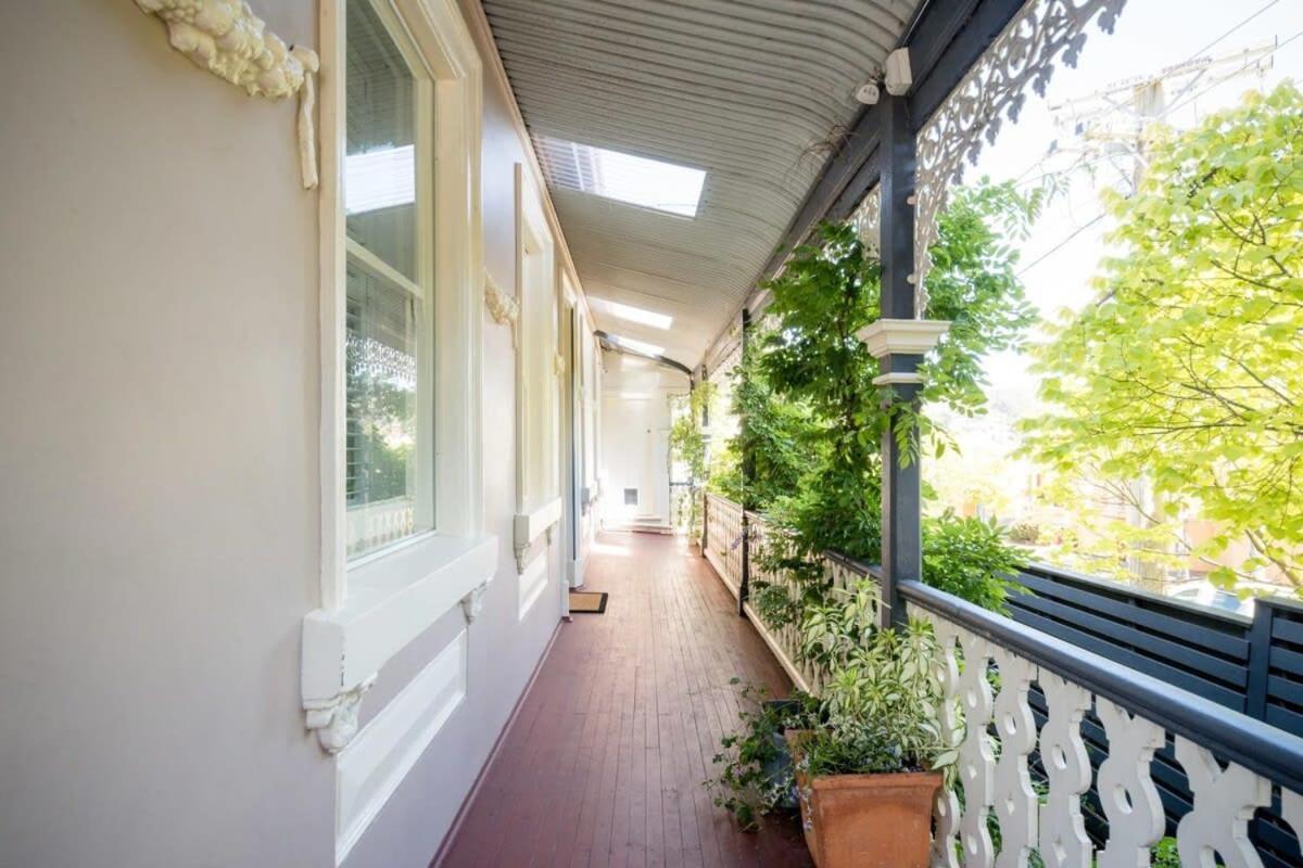 Charming On Charles Villa Launceston Exterior photo
